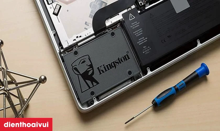 Ổ cứng laptop Kingston SA400 240GB M.2 2280 hiệu suất cao được nhiều người lựa chọn