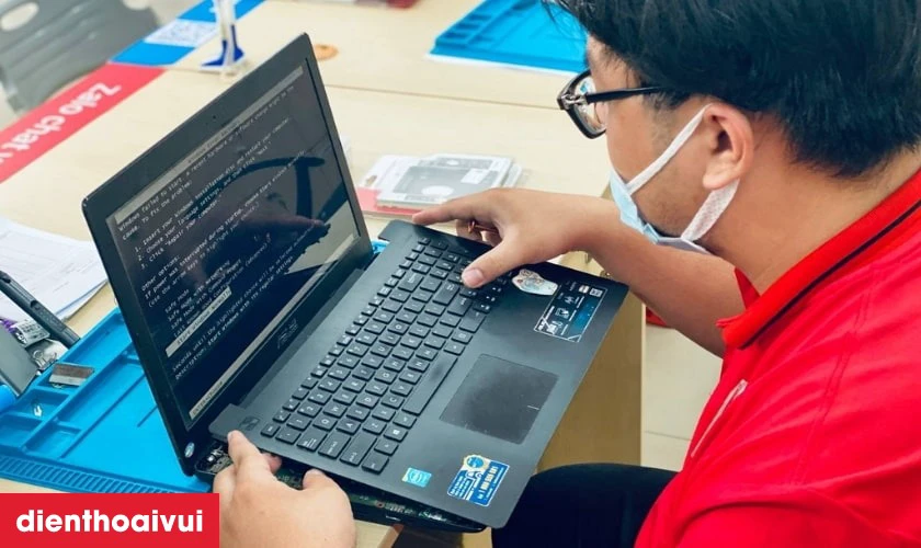 L&yacute; do bạn n&ecirc;n lựa chọn Điện Thoại Vui để thay mới ổ cứng SSD cho laptop