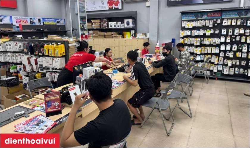 Địa chỉ thay pin Apple Watch Series 4 ở đ&acirc;u uy t&iacute;n, lấy liền lại TPHCM v&agrave; H&agrave; Nội