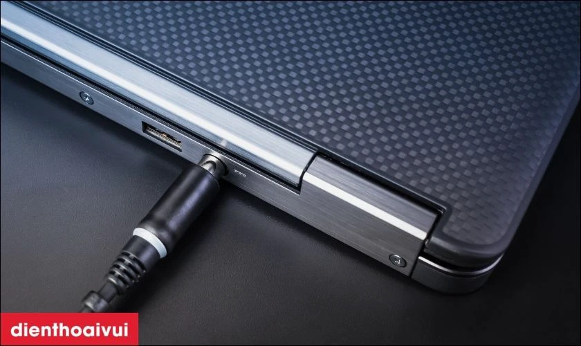 C&aacute;ch d&ugrave;ng pin laptop kh&ocirc;ng bị chai?