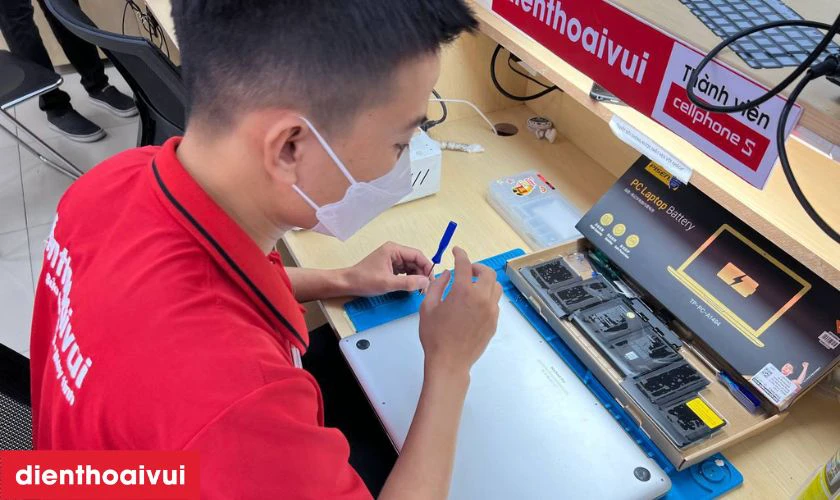 C&aacute;c lưu &yacute; khi thay thế pin MacBook