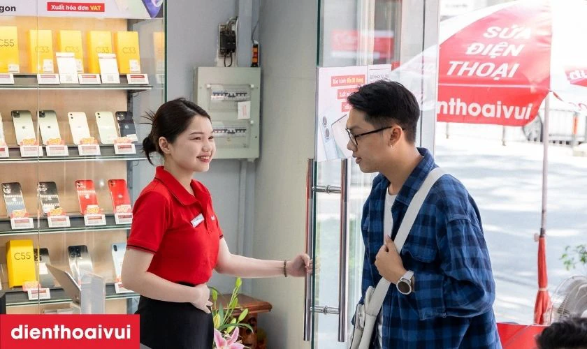 Thay pin Hapha tại Điện Thoại Vui