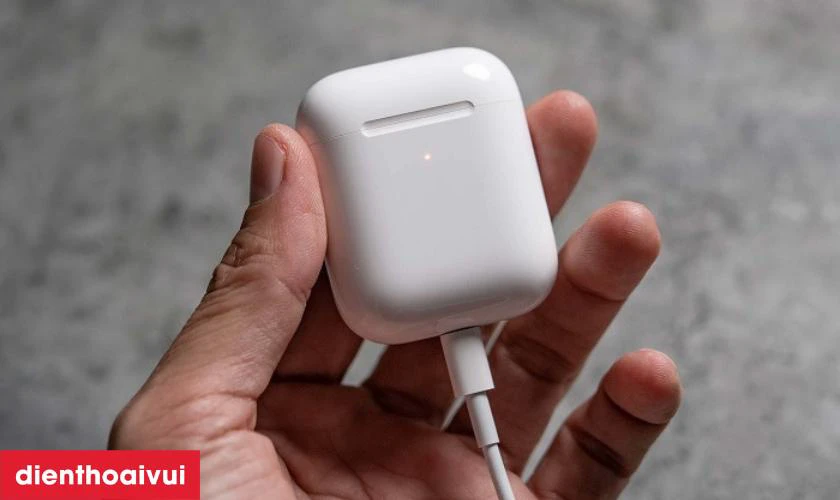 Nguy&ecirc;n nh&acirc;n thay pin hộp đựng tai nghe Airpods 2