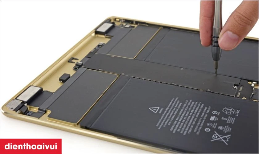 Thay pin iPad Air 2 bằng pin Vmas l&agrave; lựa chọn tốt nhất
