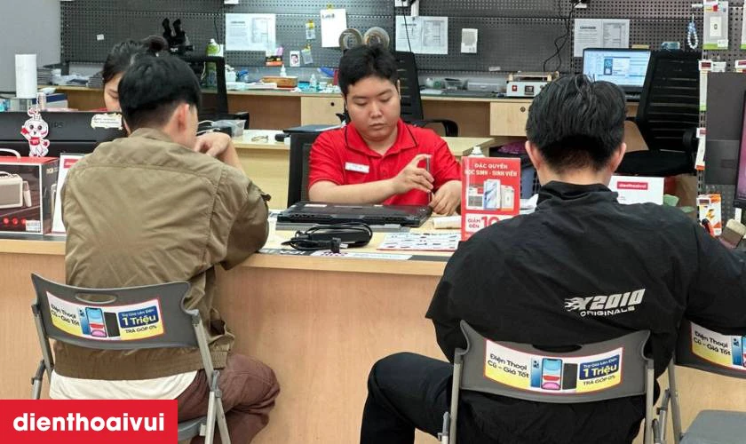 Nguy&ecirc;n nh&acirc;n pin iPad Gen 8 bị chai