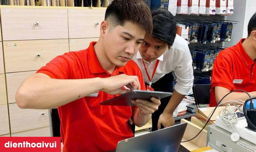 Dịch vụ thay pin iPad Gen 8 lấy liền tại Điện Thoại Vui