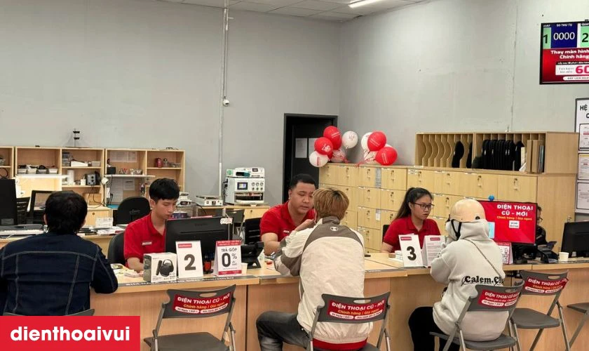 Dịch vụ thay pin iPad Mini 4 ch&iacute;nh h&atilde;ng Pisen nhanh ch&oacute;ng chỉ c&oacute; tại Điện Thoại Vui