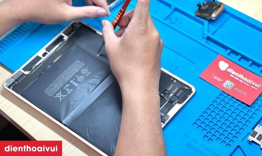 Thay pin lấy liền trong 30- 45 phút