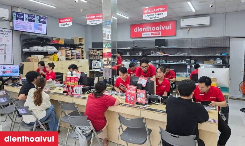 Quy trình thay pin iPhone 13 Pro Max tại Điện Thoại Vui