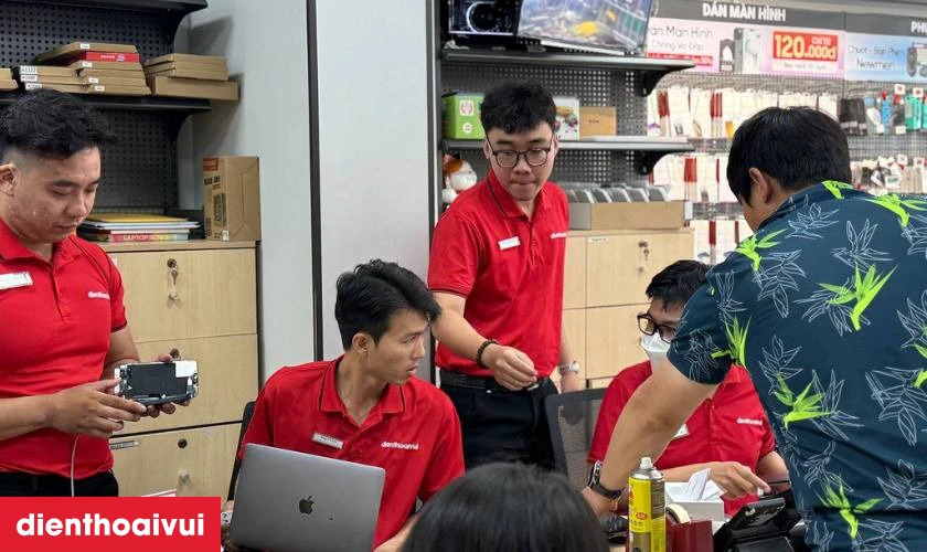 Địa chỉ thay pin iPhone 14 Pro dung lượng si&ecirc;u cao ch&iacute;nh h&atilde;ng GENA ở đ&acirc;u uy t&iacute;n