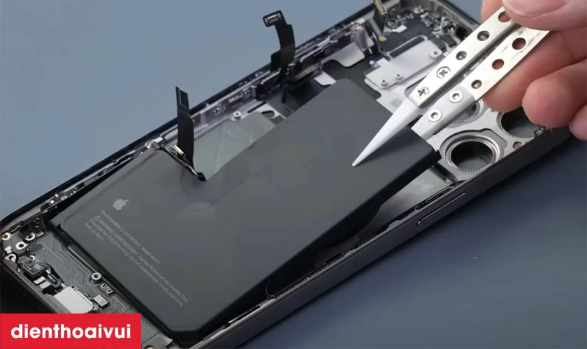 Dung lượng pin iPhone 15 Pro