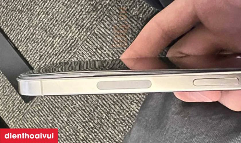 Dấu hiệu điện thoại iPhone 15 Pro cần thay pin?