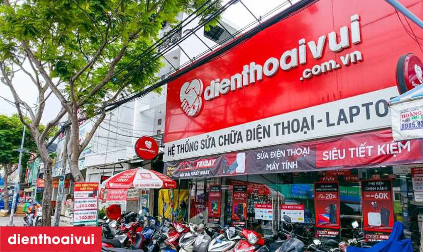 N&ecirc;n thay pin điện thoại iPhone 15 Pro ở đ&acirc;u uy t&iacute;n?