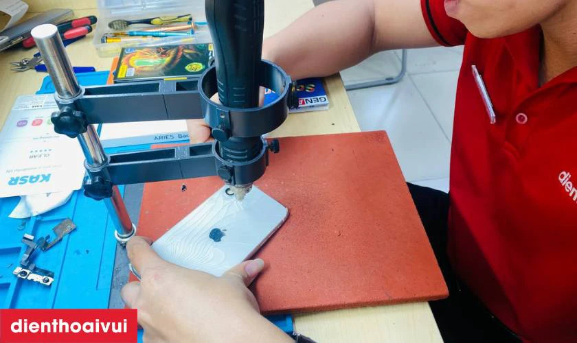 Địa chỉ thay pin iPhone 16 Plus ở đ&acirc;u uy t&iacute;n, lấy liền lại TPHCM v&agrave; H&agrave; Nội