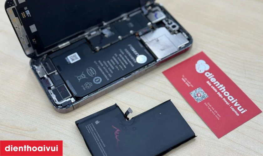 Địa chỉ thay pin iPhone 16 Pro Max dung lượng siêu cao chính hãng GENA ở đâu uy tín, lấy liền lại TPHCM và Hà Nội