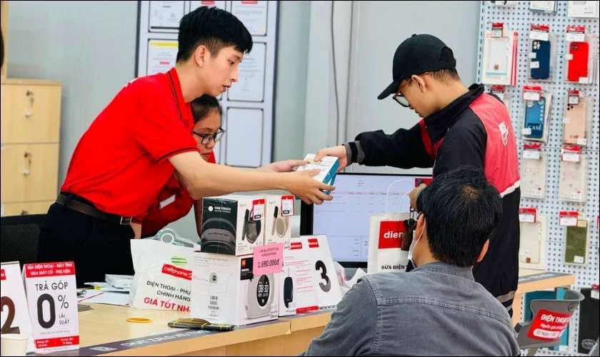 L&yacute; do chọn Điện Thoại Vui Quận 12 để thay pin iPhone