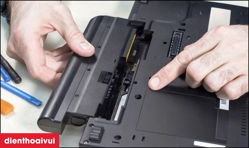 Thay pin laptop Acer ch&iacute;nh h&atilde;ng