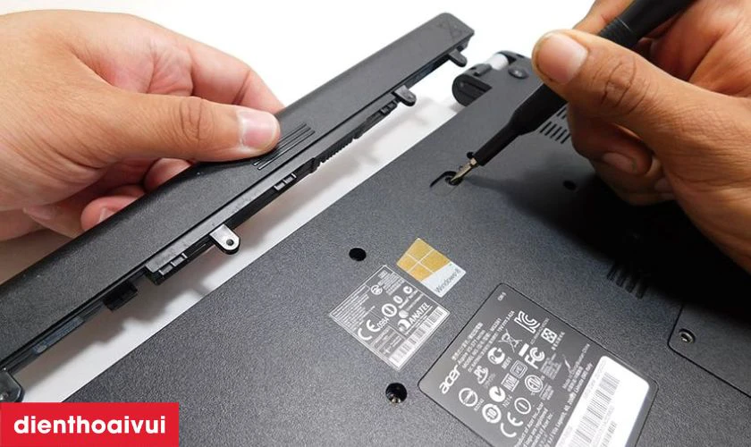 Lưu &yacute; khi thay pin laptop Acer Aspire E5-452