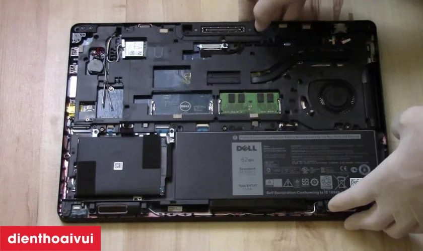 C&aacute;ch kiểm tra pin laptop Dell Alienware 15 R4 ch&iacute;nh h&atilde;ng