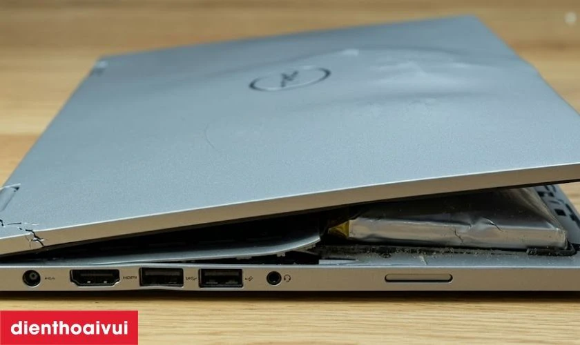 C&oacute; n&ecirc;n thay pin laptop Dell Inspiron 11 3148?