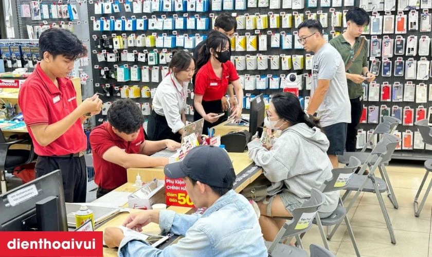 Tại sao n&ecirc;n thay pin laptop Dell Inspiron 15 7570 tại Điện Thoại Vui?
