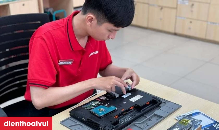 Dấu hiệu laptop Dell Inspiron 5459 cần thay pin