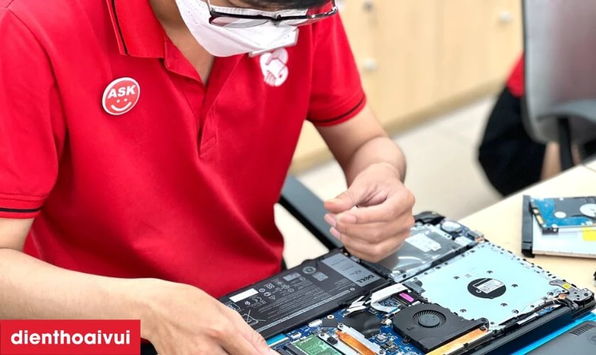 Thay pin laptop Dell Inspiron 7572 đến ngay Điện Thoại Vui