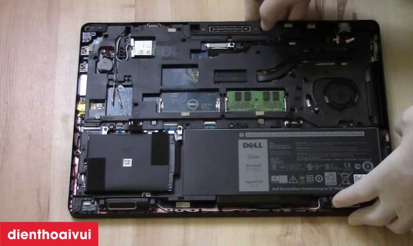 Cách kiểm tra pin laptop Dell Precision 5530 chính hãng