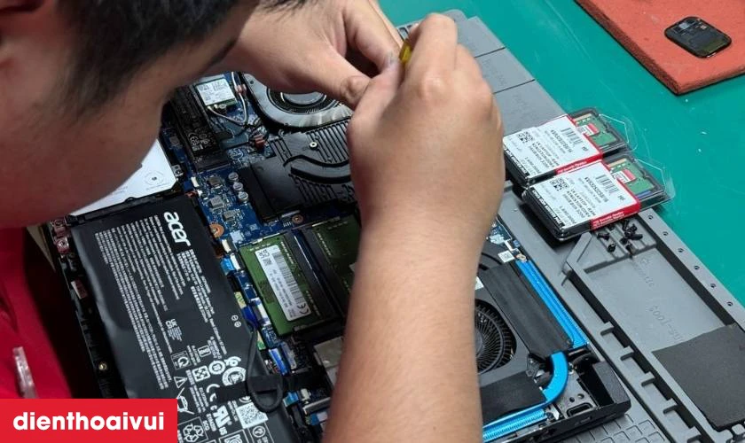 Thay pin laptop Dell Vostro 3562 đến ngay Điện Thoại Vui