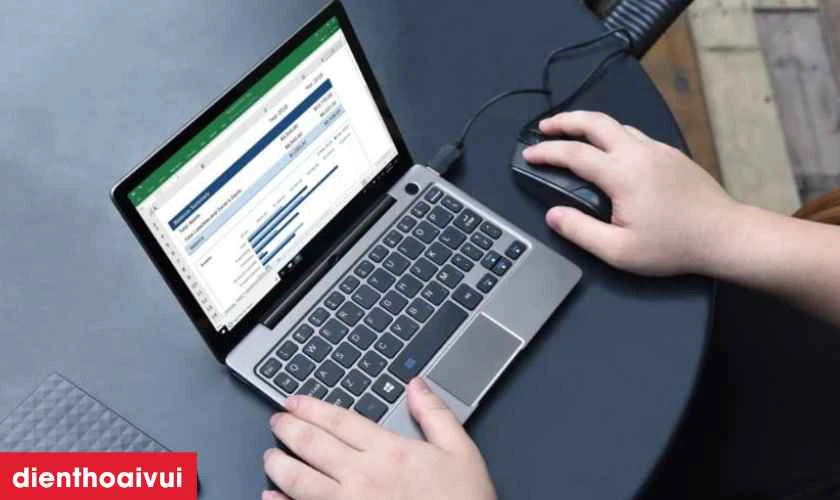 Lưu &yacute; khi thay pin laptop Dell XPS 14 L421x