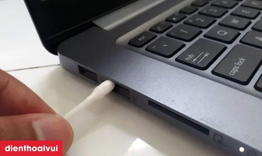 Lưu &yacute; khi thay pin laptop HP Pavilion 14 AB