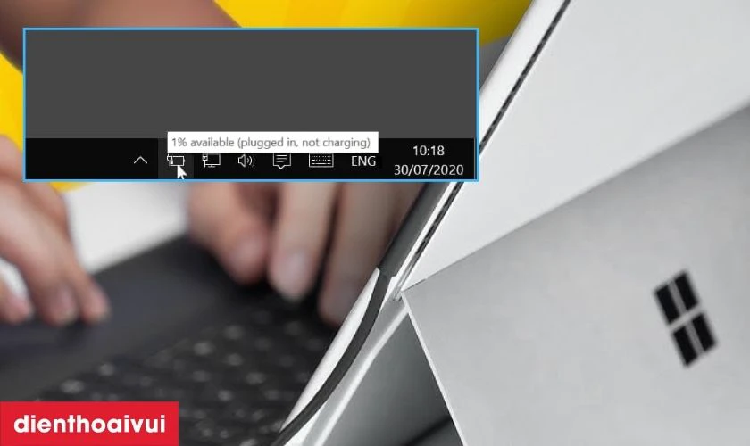 Thay pin laptop Surface ch&iacute;nh h&atilde;ng