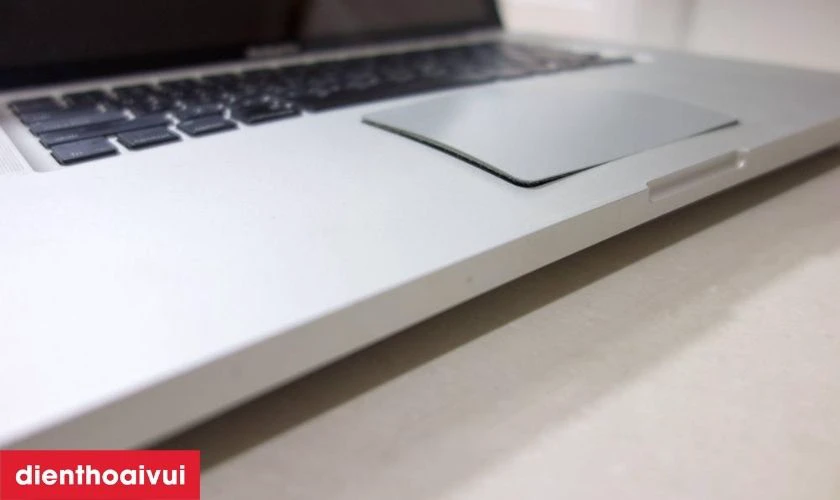 Thay pin laptop Surface ch&iacute;nh h&atilde;ng