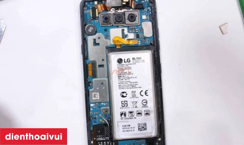 Có nên thay pin LG G8 ThinQ không?