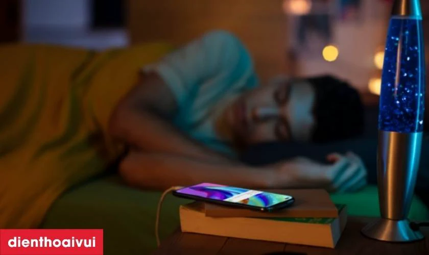 Sử dụng điện thoại kh&ocirc;ng đ&uacute;ng c&aacute;ch&nbsp;
