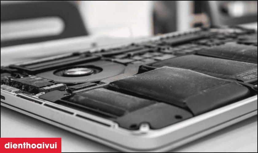 Dấu hiệu cần thay pin MacBook Air