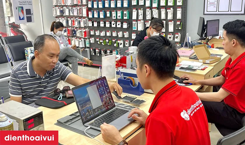 Kiểm tra t&igrave;nh trạng pin của MacBook Air