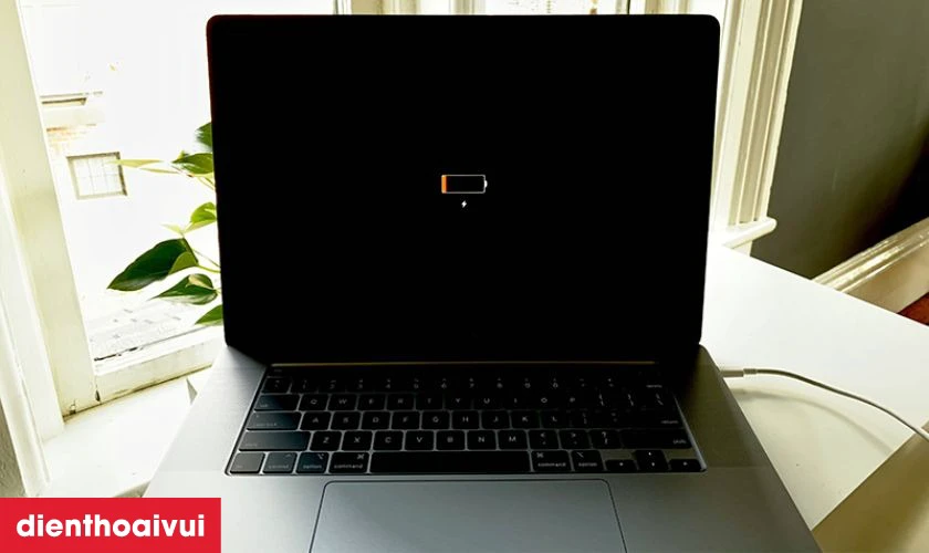 Nguy&ecirc;n nh&acirc;n pin Macbook bị hư hỏng v&agrave; cần thay thế