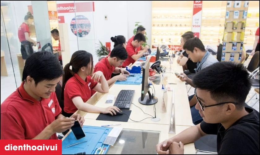 Dịch vụ thay pin c&aacute;c d&ograve;ng Macbook Air tại Điện Thoại Vui c&oacute; g&igrave; nổi bật?