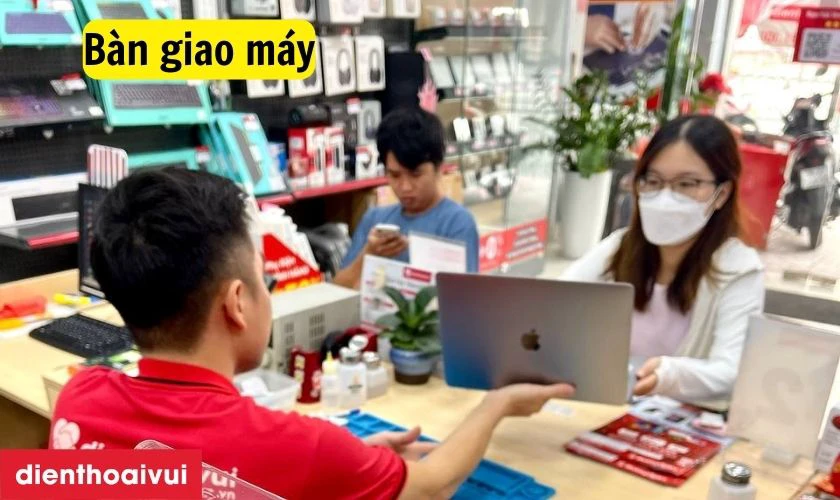 M&aacute;y sau khi thay pin được b&agrave;n giao lại cho kh&aacute;ch h&agrave;ng