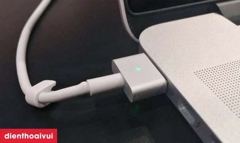 C&aacute;ch bảo quản pin MacBook sau thay