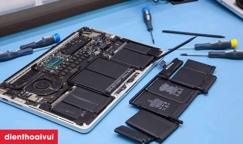 Quy tr&igrave;nh thay pin MacBook Pro 2021 13 inch A2289 ch&iacute;nh h&atilde;ng GENA