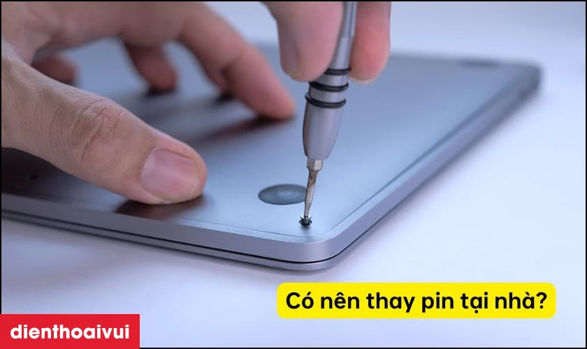 C&oacute; n&ecirc;n tự thay pin MacBook Pro 2022 tại nh&agrave; kh&ocirc;ng