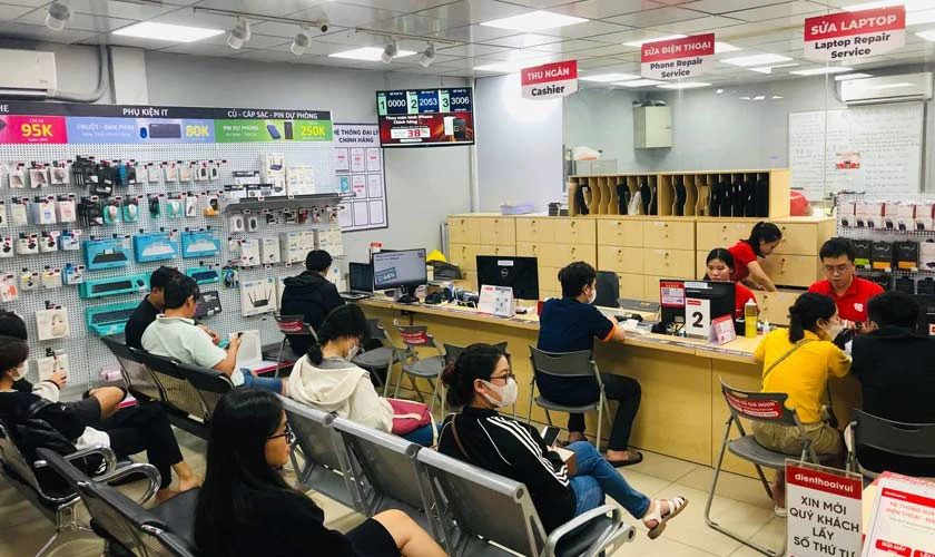Top dịch vụ thay pin Macbook tốt nhất tại Điện Thoại Vui