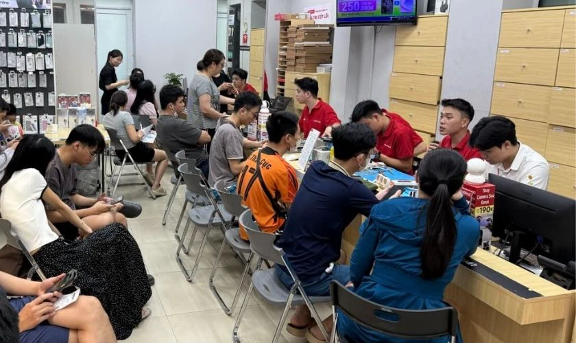 Quá trình thay pin minh bạch