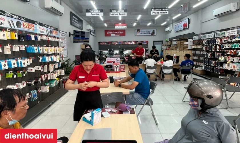 Dịch vụ thay pin Oppo A3s lấy liền tại Điện Thoại Vui