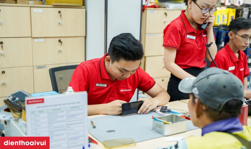 thay pin oppo a57 bao nhi&ecirc;u tiền