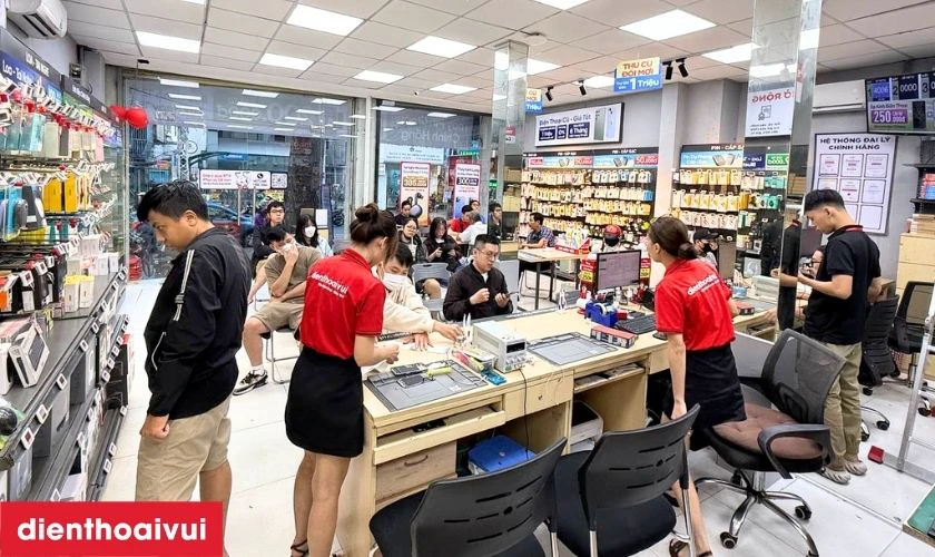 Địa chỉ thay pin OPPO A76 ở đ&acirc;u uy t&iacute;n, lấy liền tại TPHCM v&agrave; H&agrave; Nội?