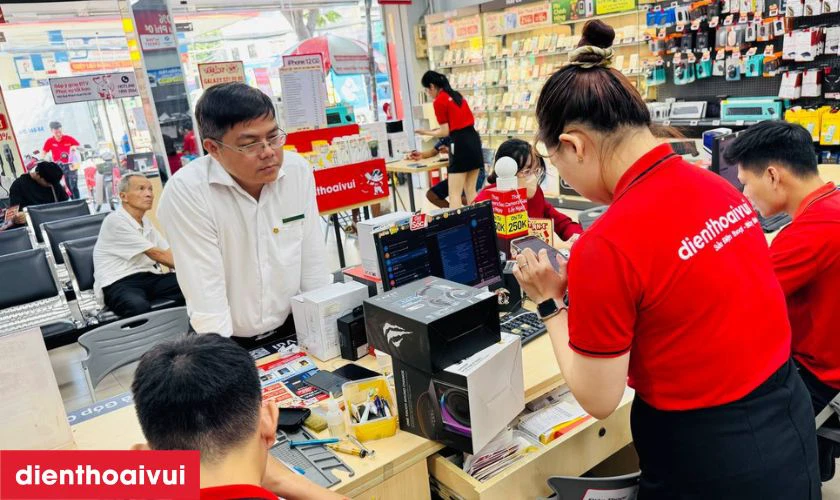Dịch vụ thay pin OPPO A77 lấy liền tại Điện Thoại Vui