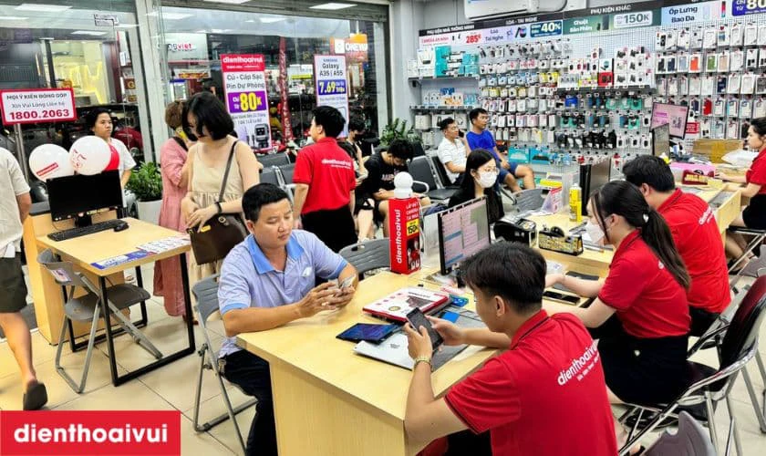 Địa chỉ thay pin OPPO A93 ở đ&acirc;u uy t&iacute;n, lấy liền lại TPHCM v&agrave; H&agrave; Nội